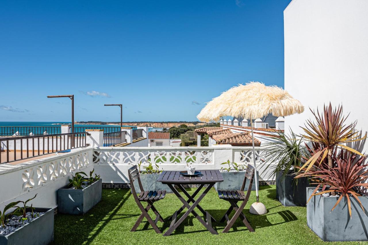 Apartamentos Turisticos La Boutique Del Mar 콘일데라프론테라 외부 사진