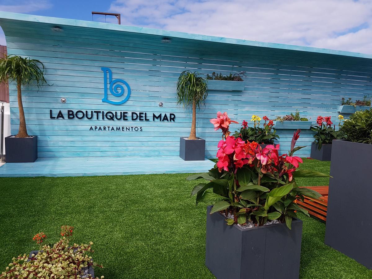Apartamentos Turisticos La Boutique Del Mar 콘일데라프론테라 외부 사진